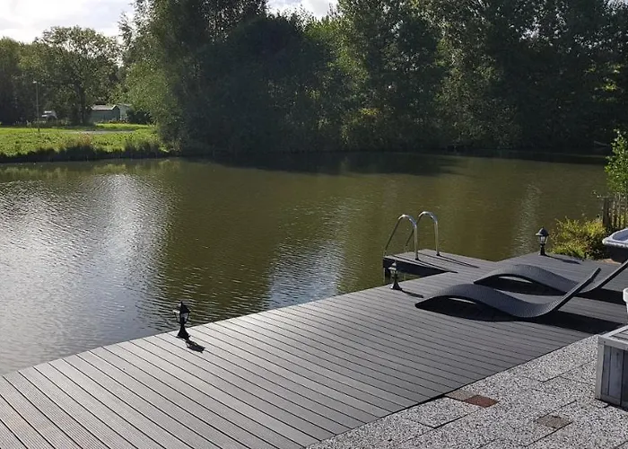 Carafun Aan Het Water شاليه